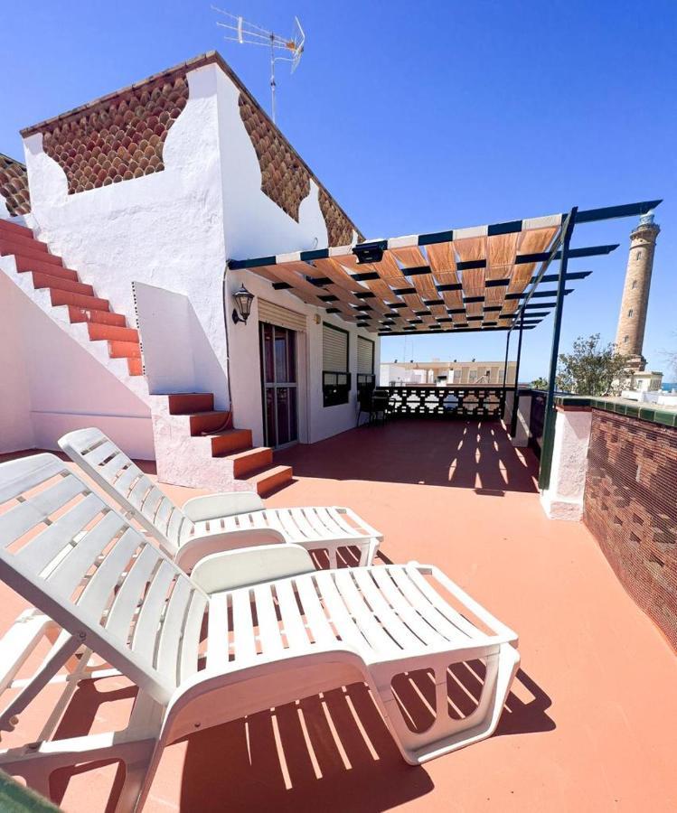 Hostal El Faro Chipiona Bagian luar foto