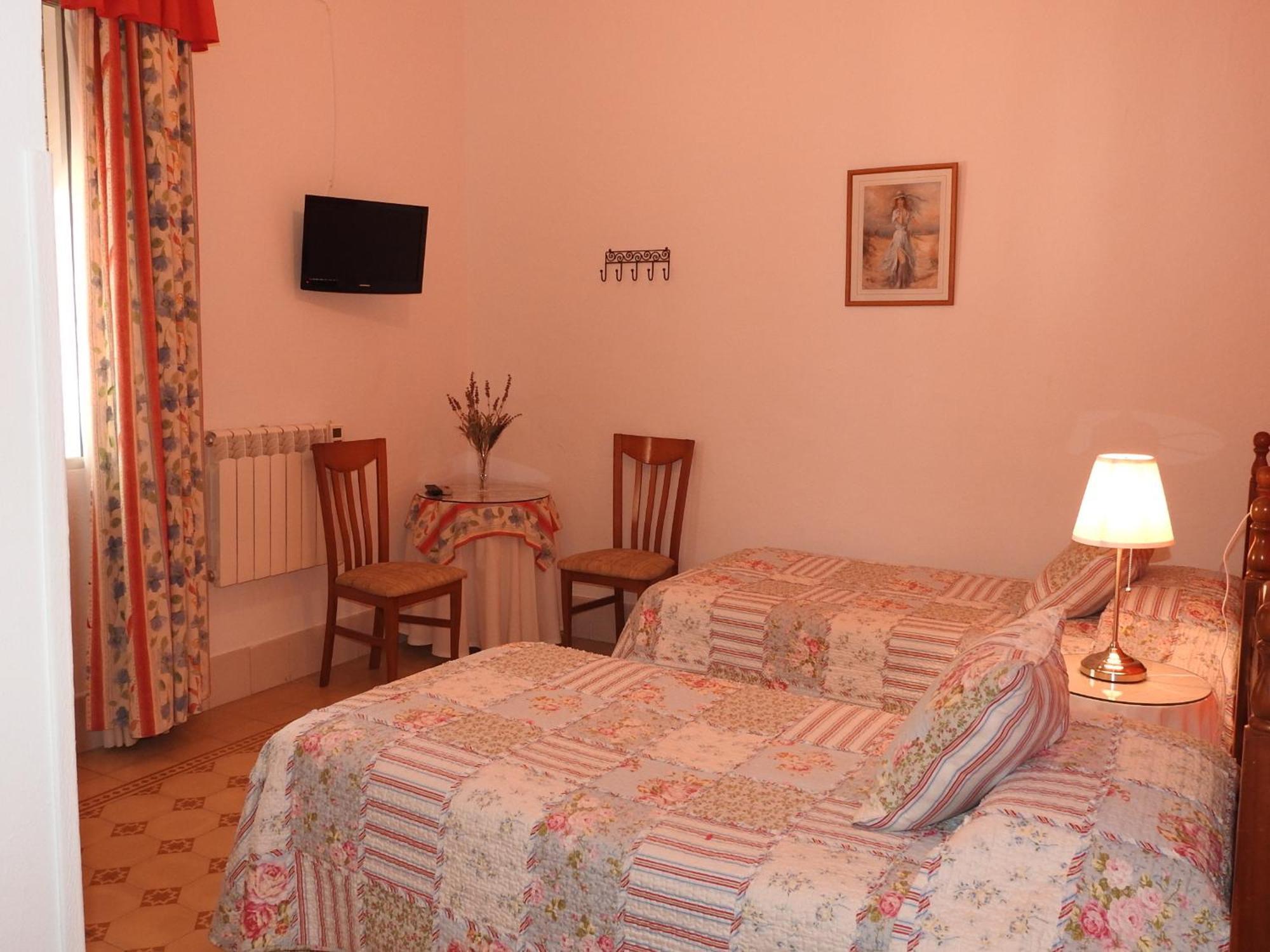 Hostal El Faro Chipiona Ruang foto